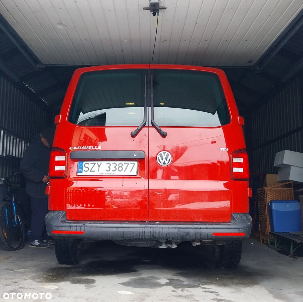 Volkswagen Caravelle - 9