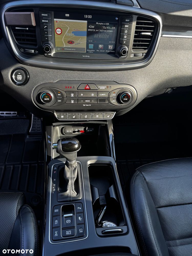 Kia Sorento 2.2 CRDi AWD Platinum Edition - 9