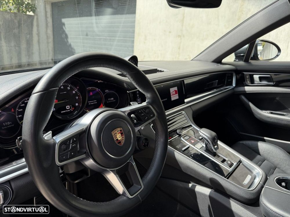 Porsche Panamera 4 E-Hybrid Platinum Edition - 11