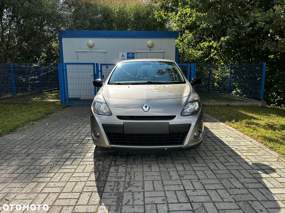 Renault Clio 1.2 16V 75 Expression - 2