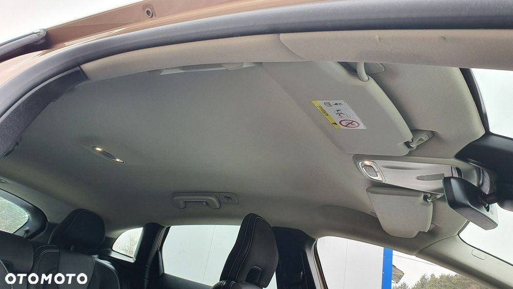 Volvo V40 D2 Momentum - 30