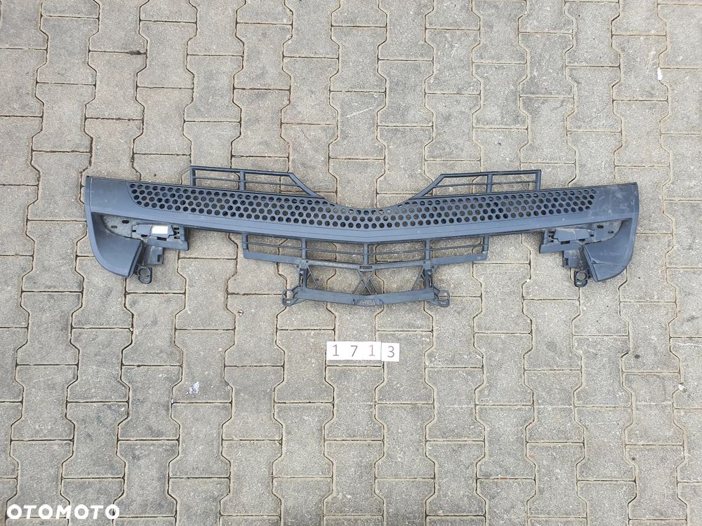 Grill, atrapa maski Mercedes Antos A9618851453 - 1
