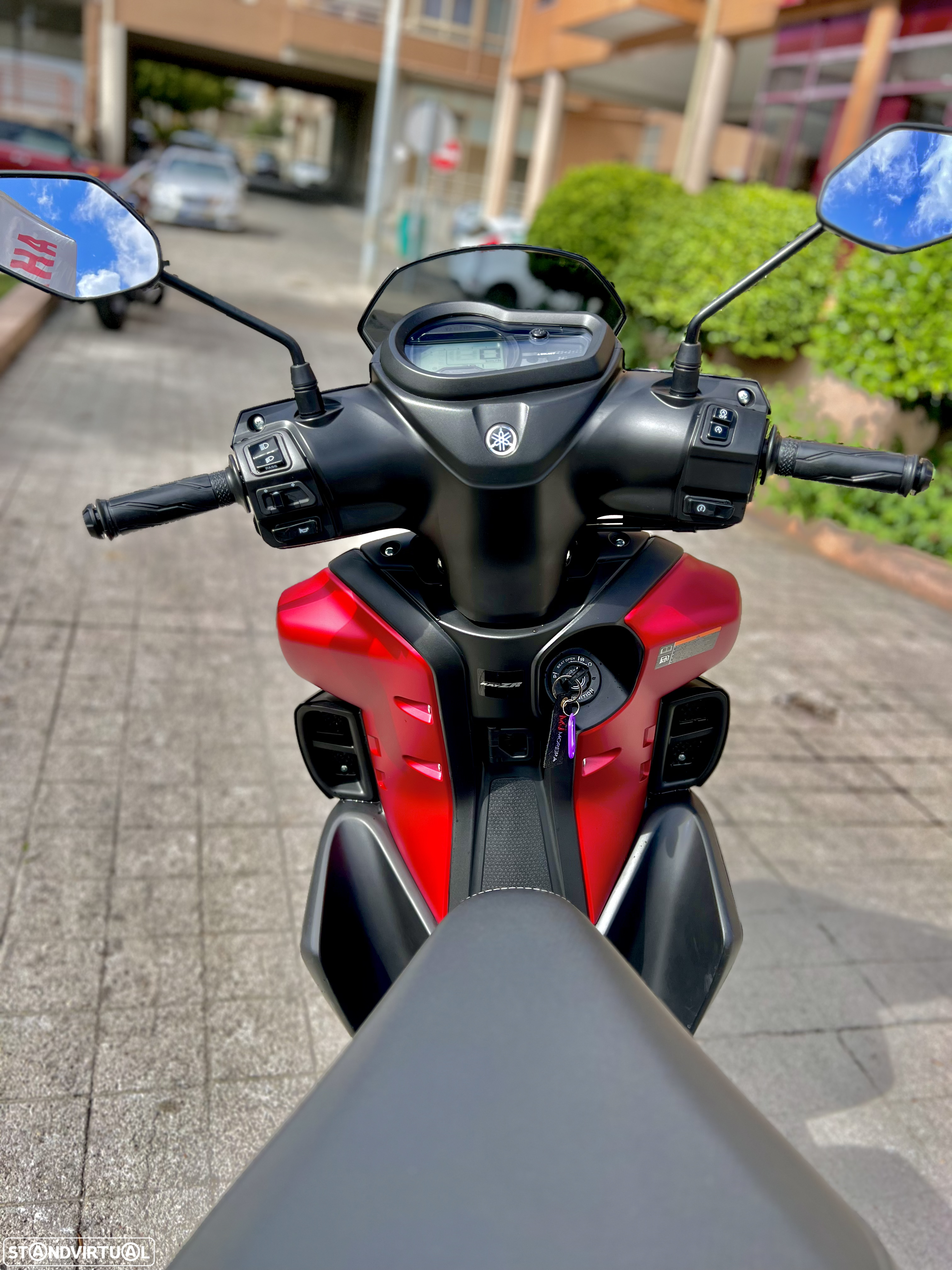 Yamaha RayZR - 7