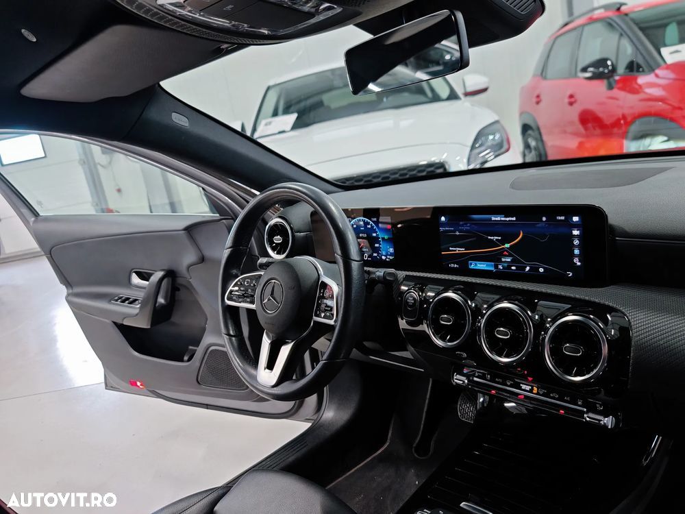 Mercedes-Benz A 250 e Sedan 8G-DCT - 8