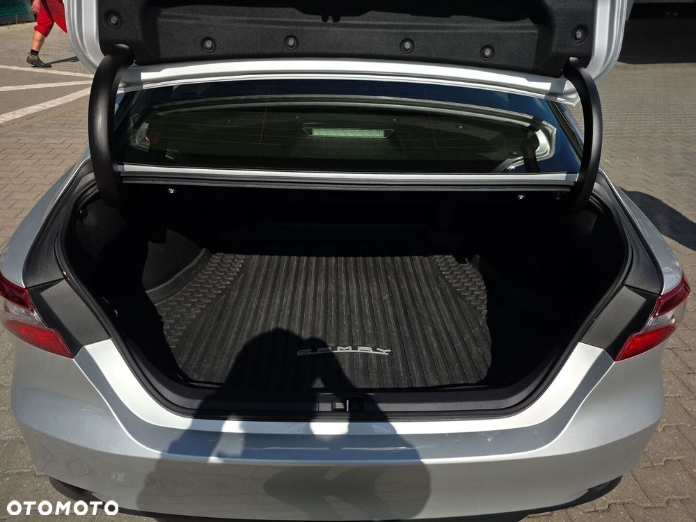 Toyota Camry 2.5 Hybrid Comfort CVT - 13