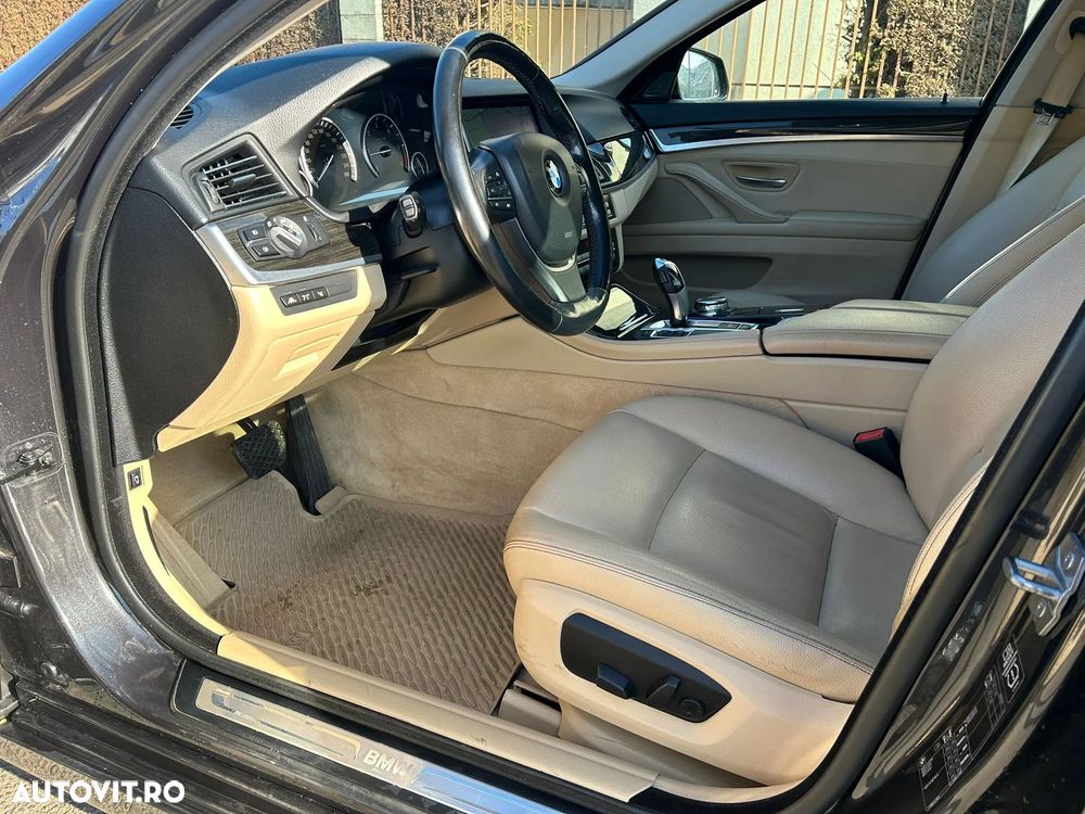 BMW Seria 5 520d xDrive AT - 22