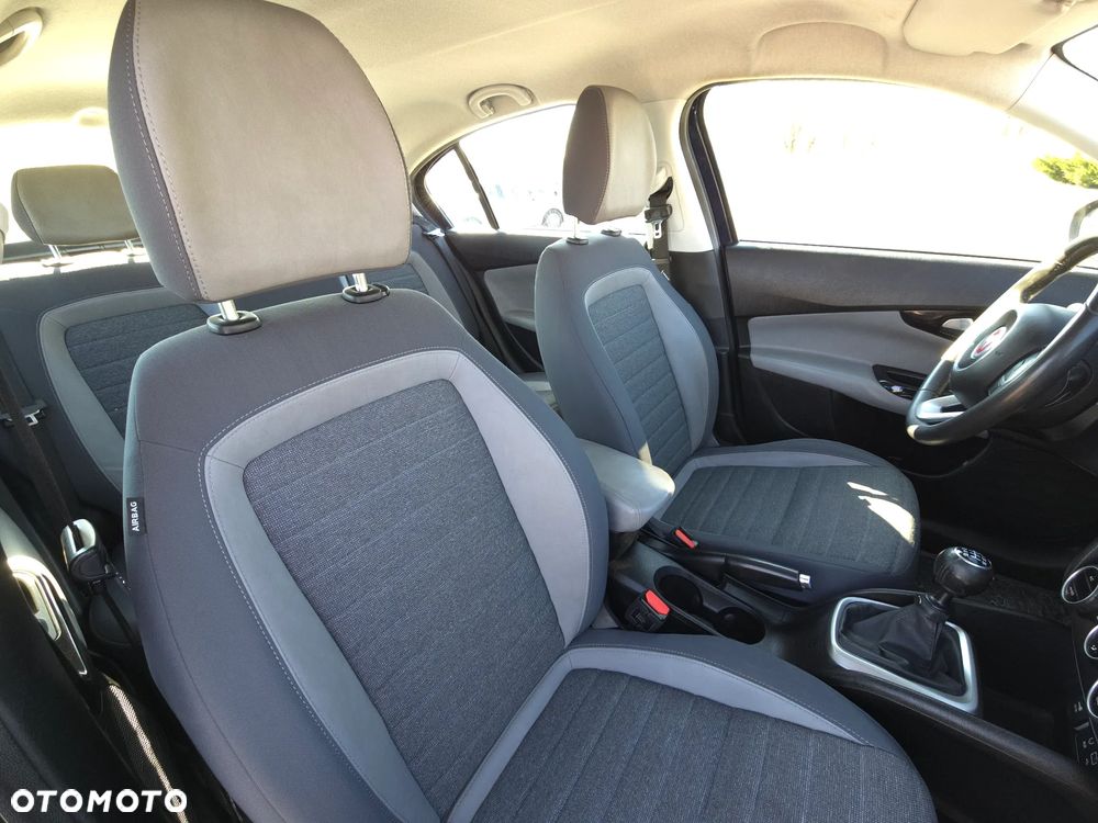 Fiat Tipo 1.6 MultiJet 16v Lounge - 17