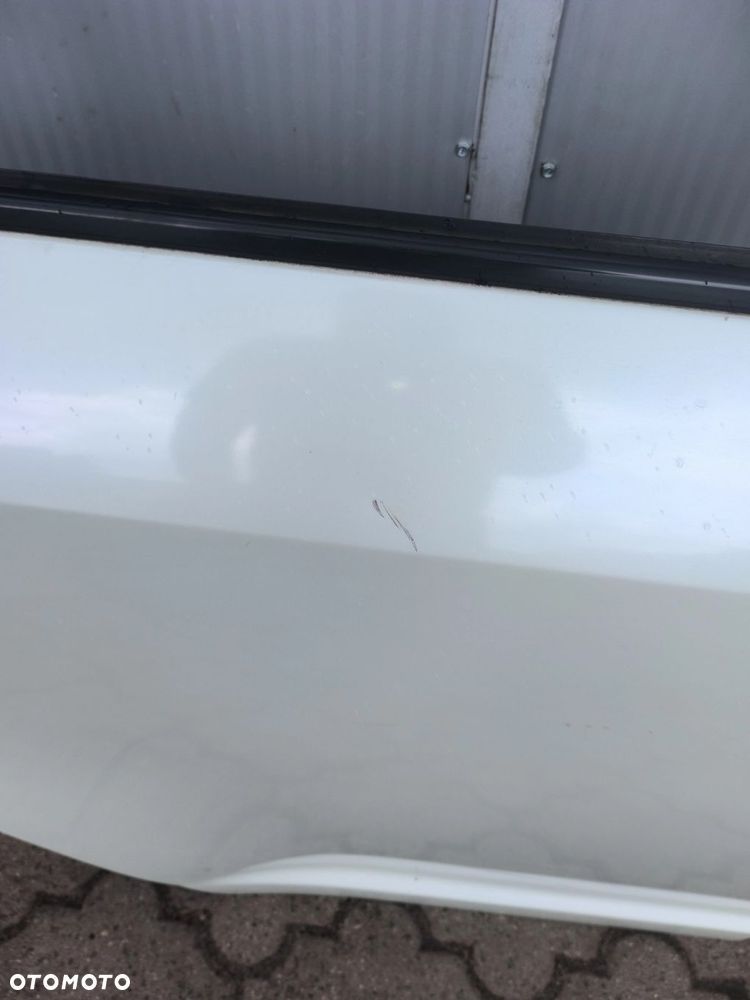 Swift IV MK6 drzwi tylne tył PRAWE lift kolor: Z7T stan bdb 04-10r Suzuki - 2