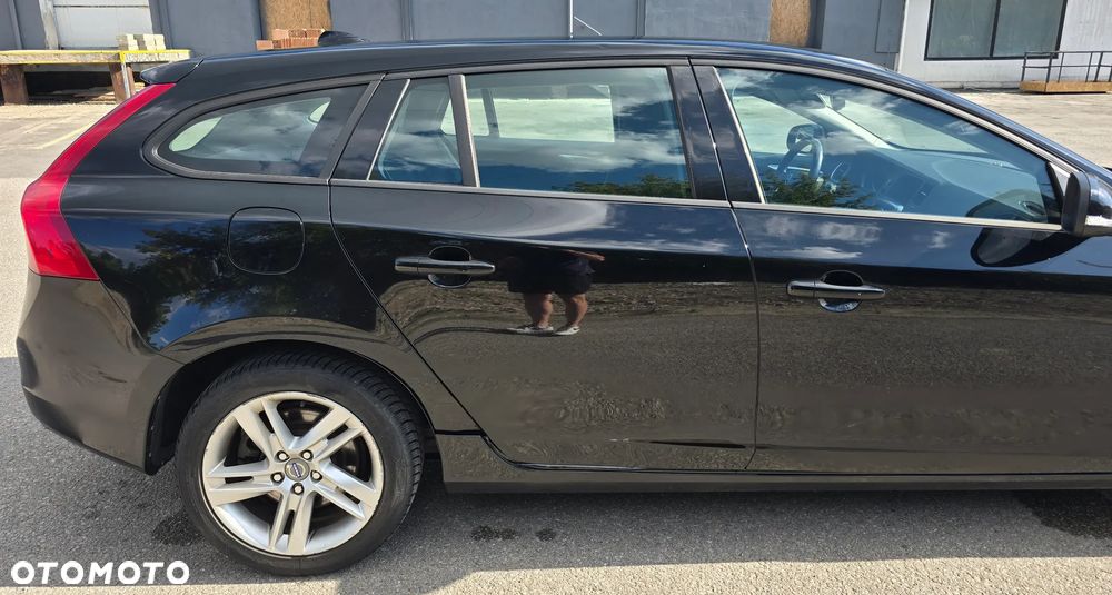 Volvo V60 D4 Geartronic - 23
