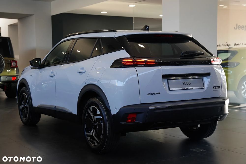 Peugeot 2008 1.2 PureTech Allure S&S - 3