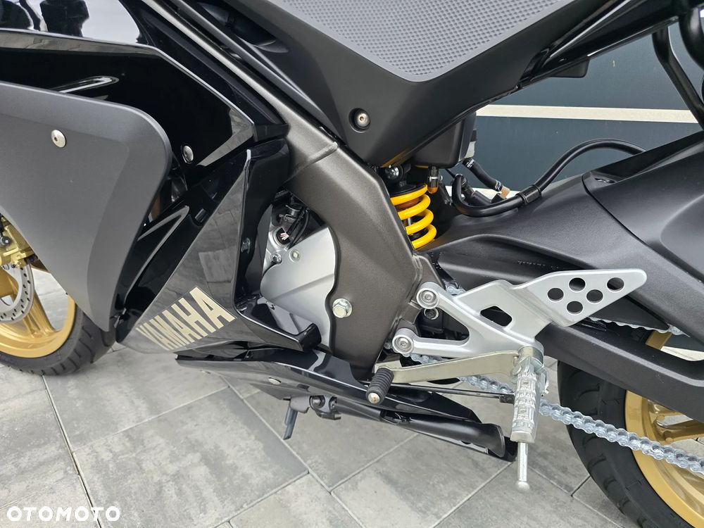 Yamaha YZF - 30