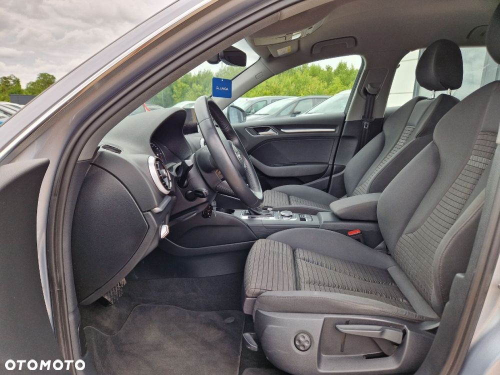 Audi A3 Sportback 2.0 TDI S tronic - 5