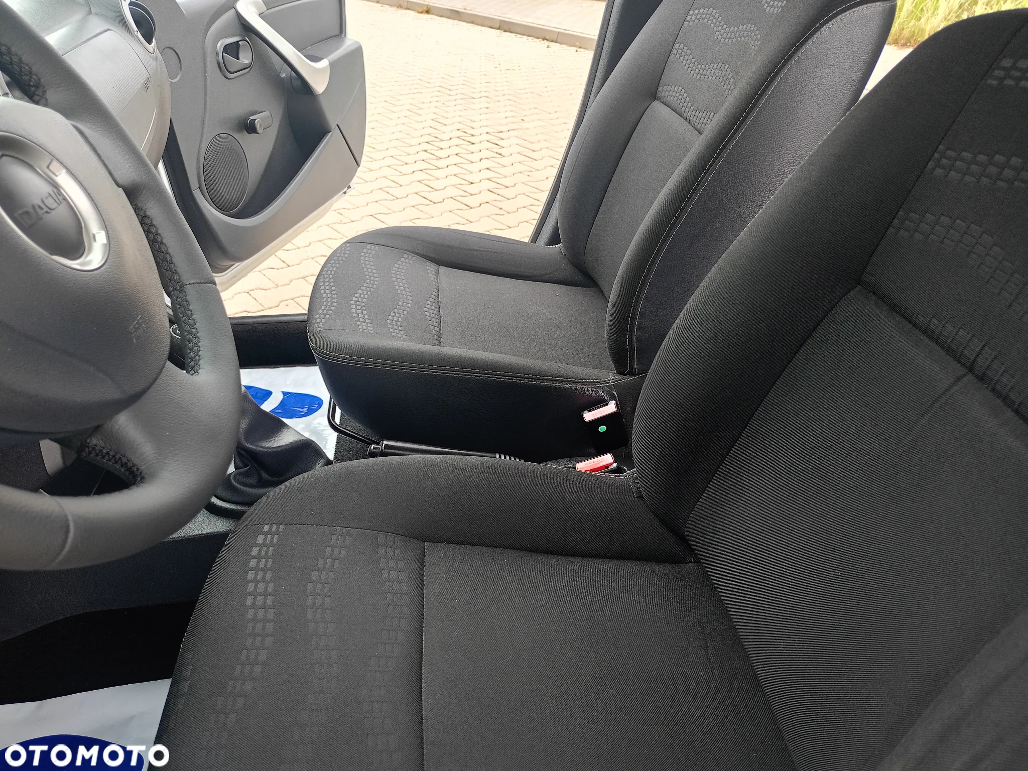 Dacia Sandero Stepway 1.6 - 16