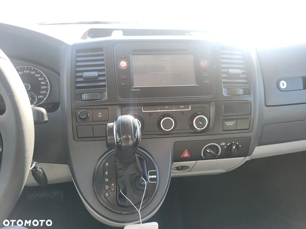 Volkswagen Transporter - 24