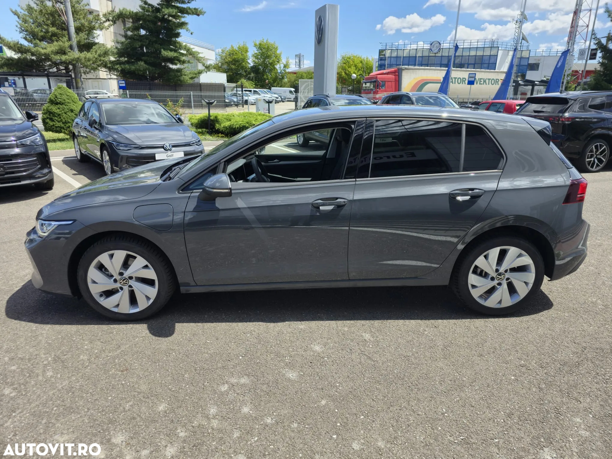 Volkswagen Golf 1.5 TSI eHybrid DSG PHEV Life - 4