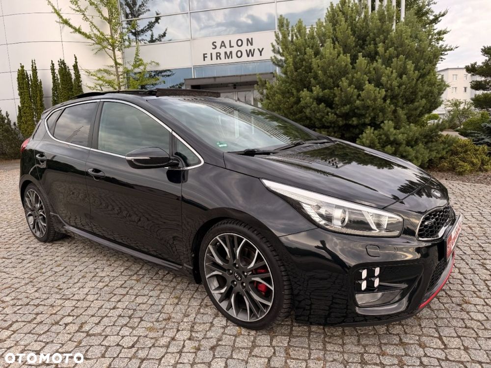 Kia Ceed - 16