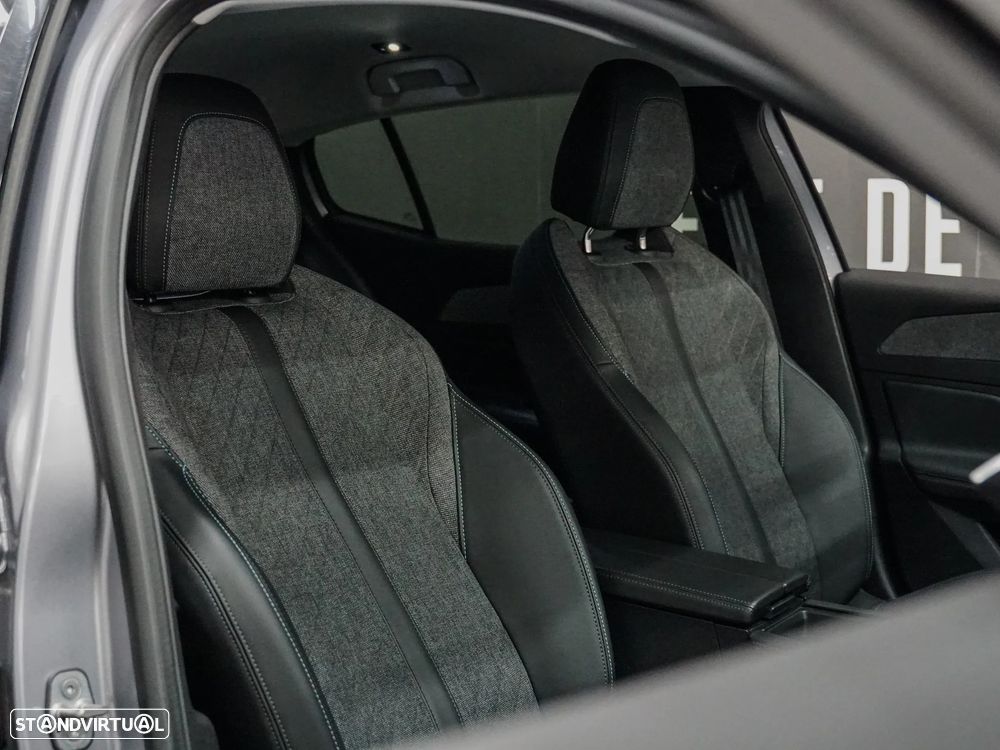 Peugeot 408 1.2 PureTech Allure EAT8 - 20