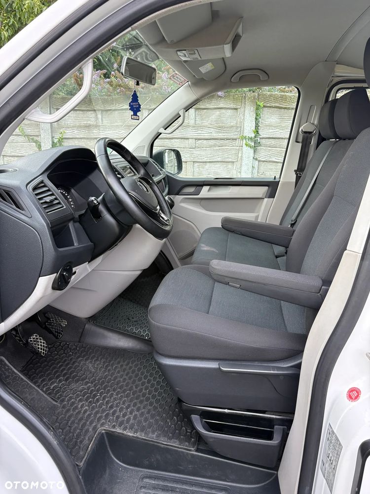 Volkswagen Transporter - 12