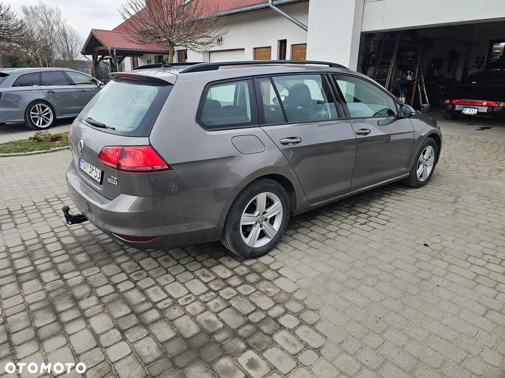 Volkswagen Golf 1.6 TDI BlueMotion Technology Comfortline - 3