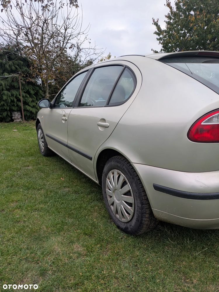 Seat Leon 1.9 TDI Signo - 3