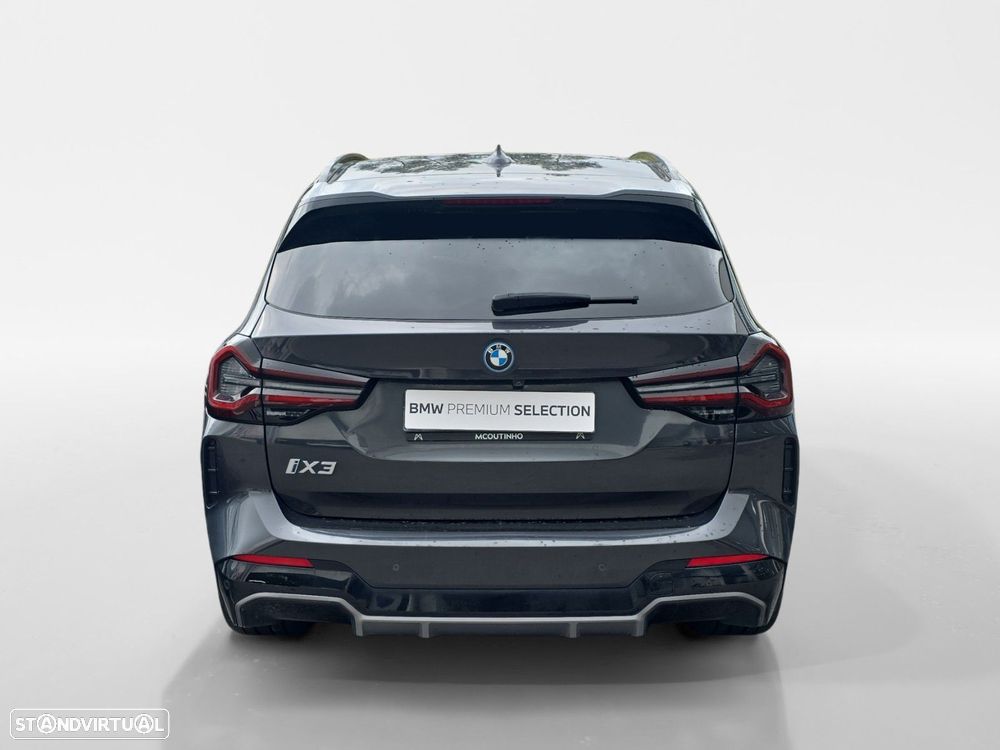 BMW iX3 M Sport Impressive - 3
