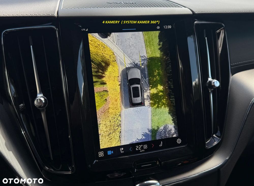 Volvo XC 60 B4 D AWD Plus Dark - 12