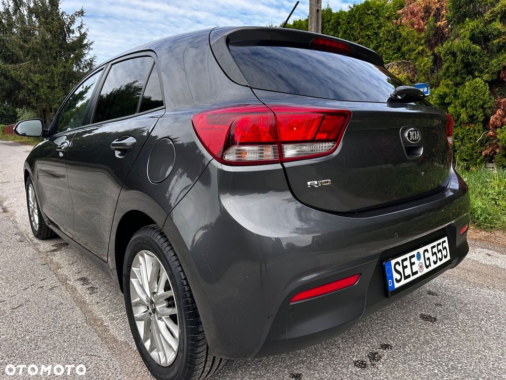 Kia Rio 2018 photo 4