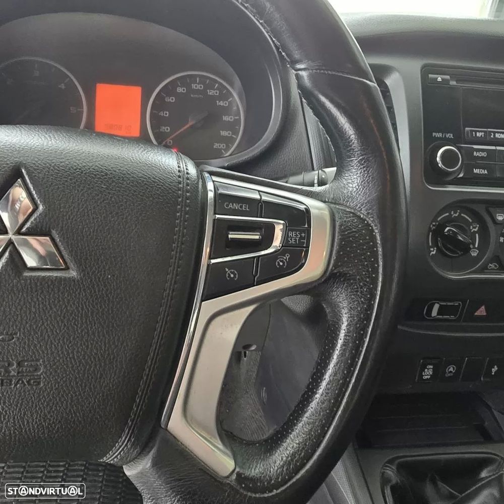 Mitsubishi L200 2.4 DI-D CD Invite 4WD - 17