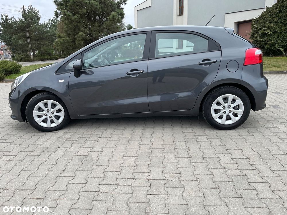 Kia Rio 1.2 Attract - 24