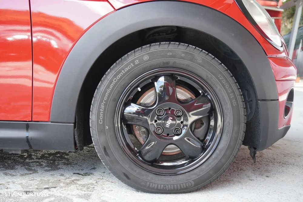 MINI 3 Portas Cooper D - 19