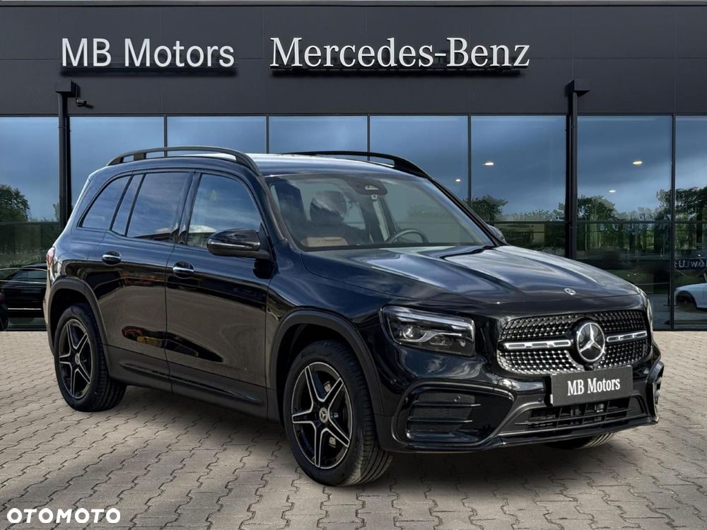 Mercedes-Benz GLB - 2