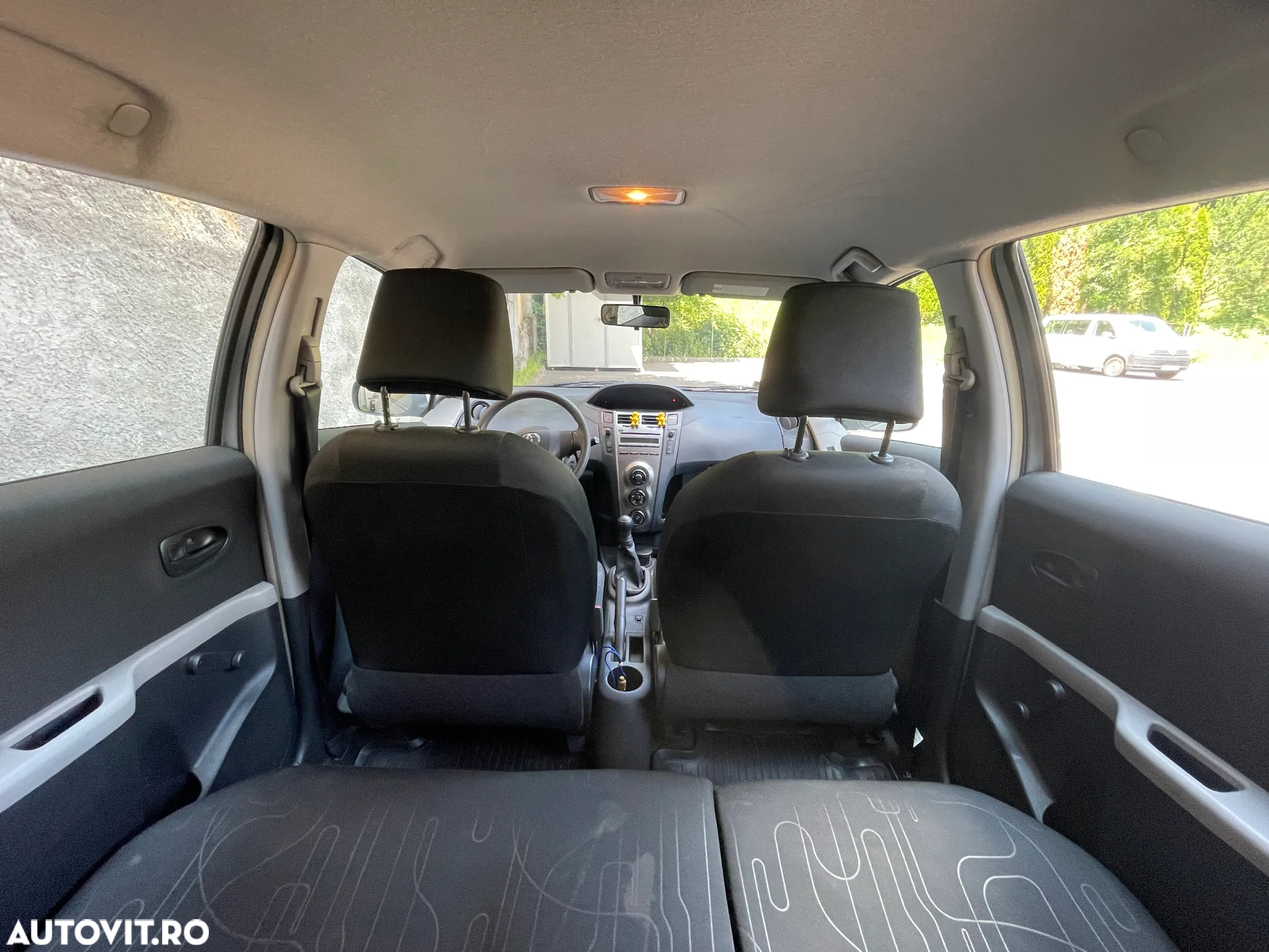 Toyota Yaris - 8