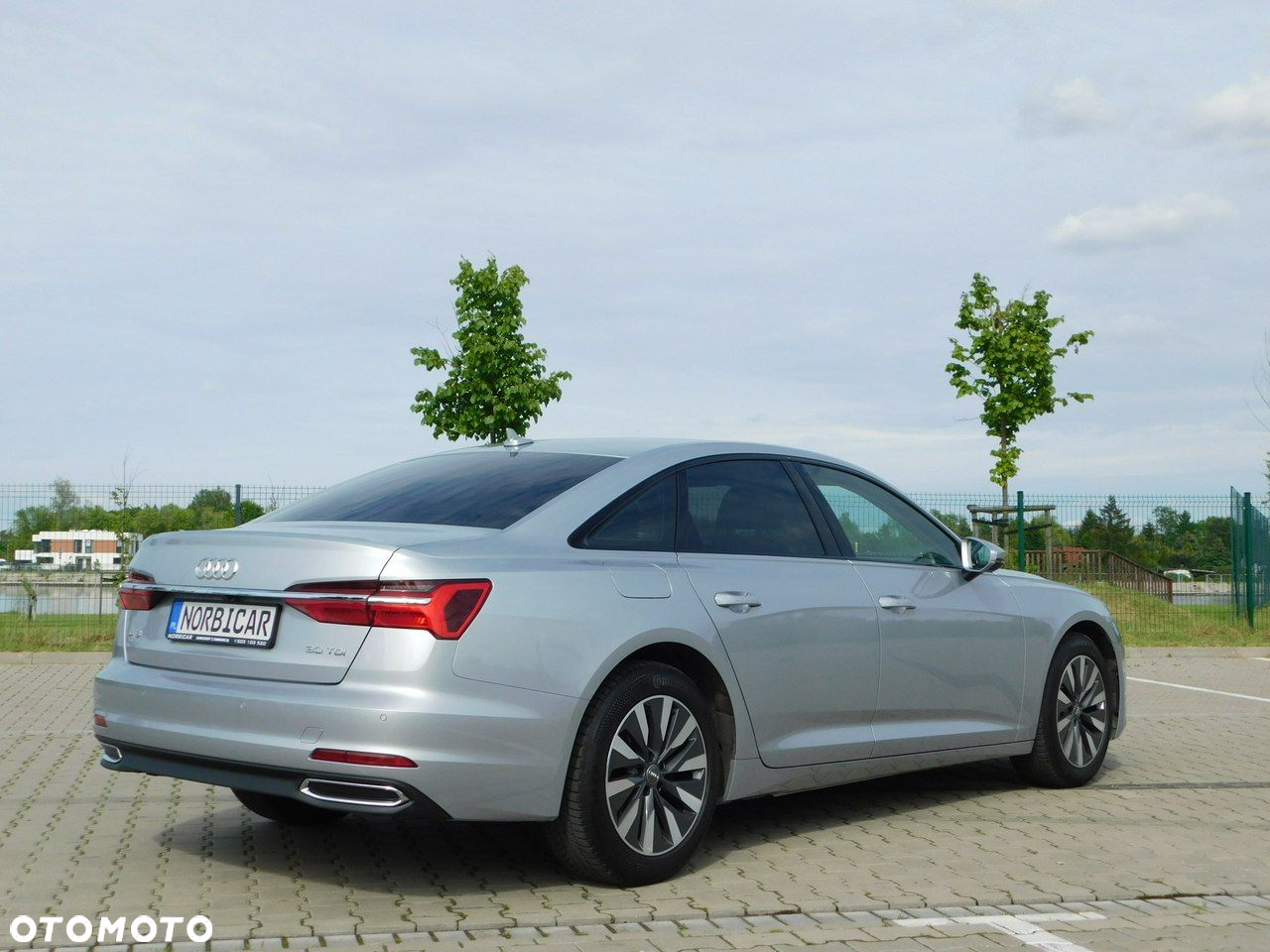 Audi A6 - 4