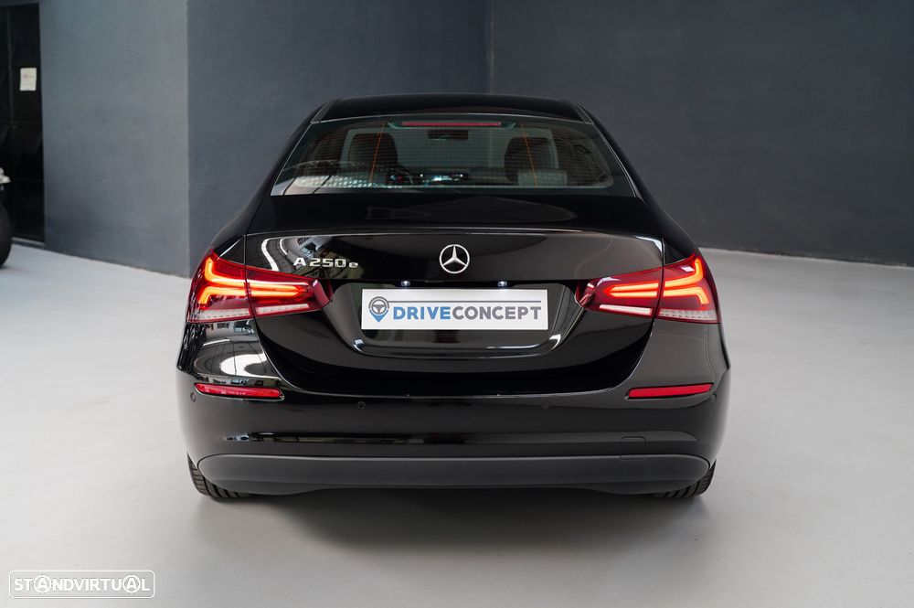 Mercedes-Benz A 250 Limousine e Progressive - 24