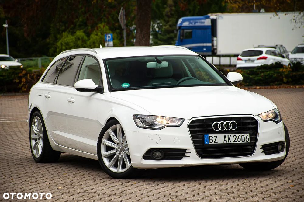 Audi A6 Avant 2011 photo 2