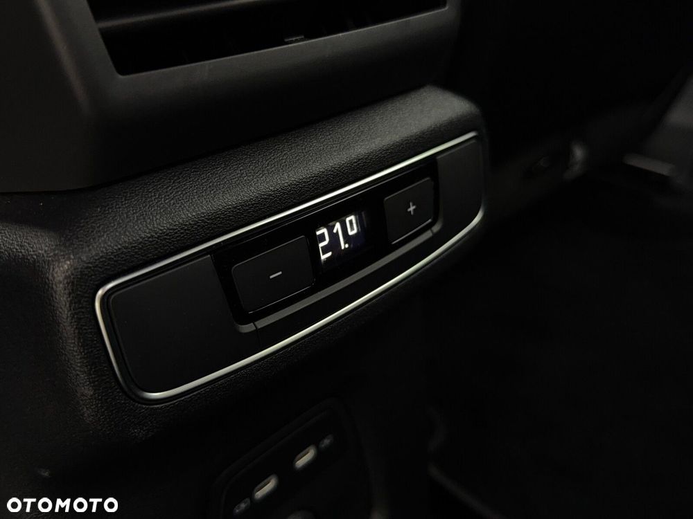 Audi Q4 Sportback e-tron 50 77kWh Quattro - 11