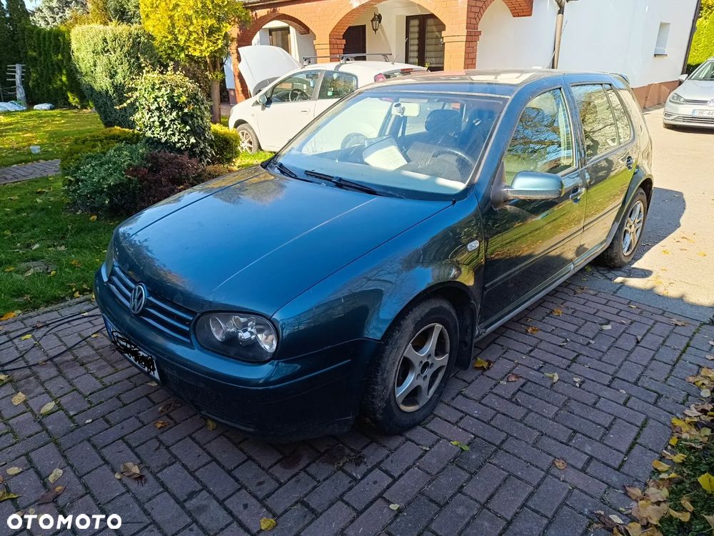 Volkswagen Golf - 3