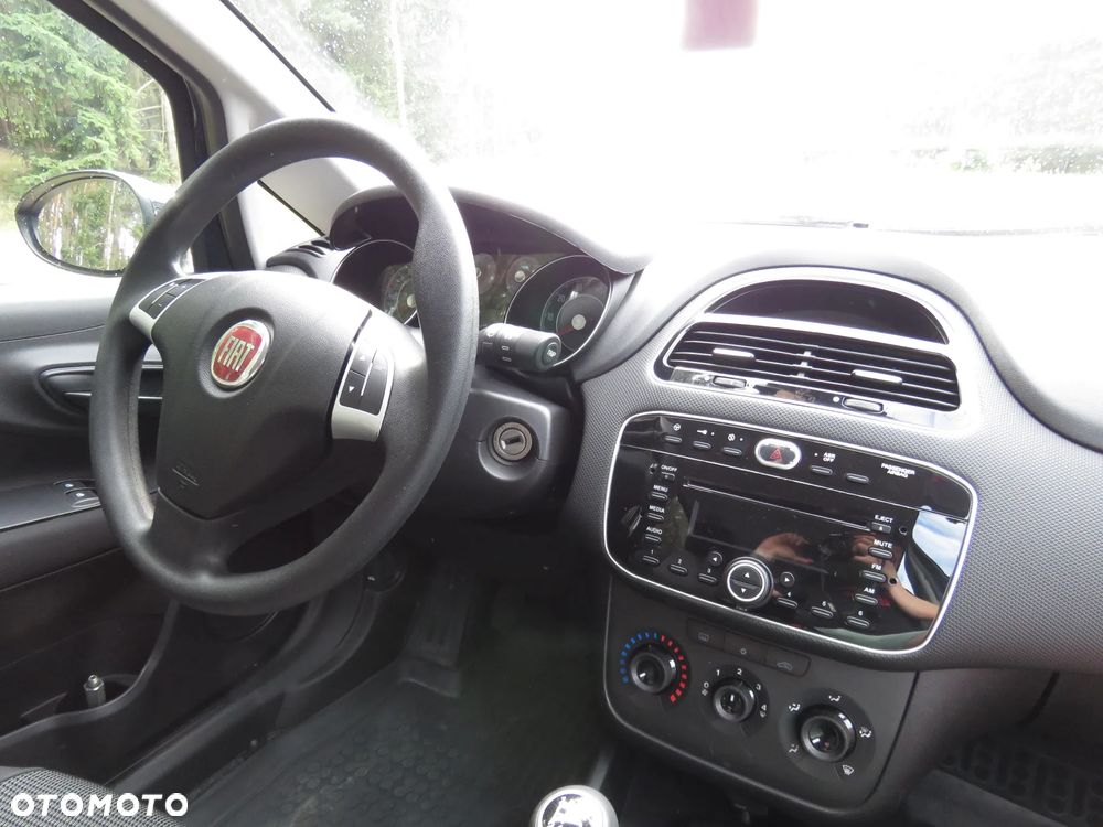 Fiat Punto 1.4 Easy S&S - 19