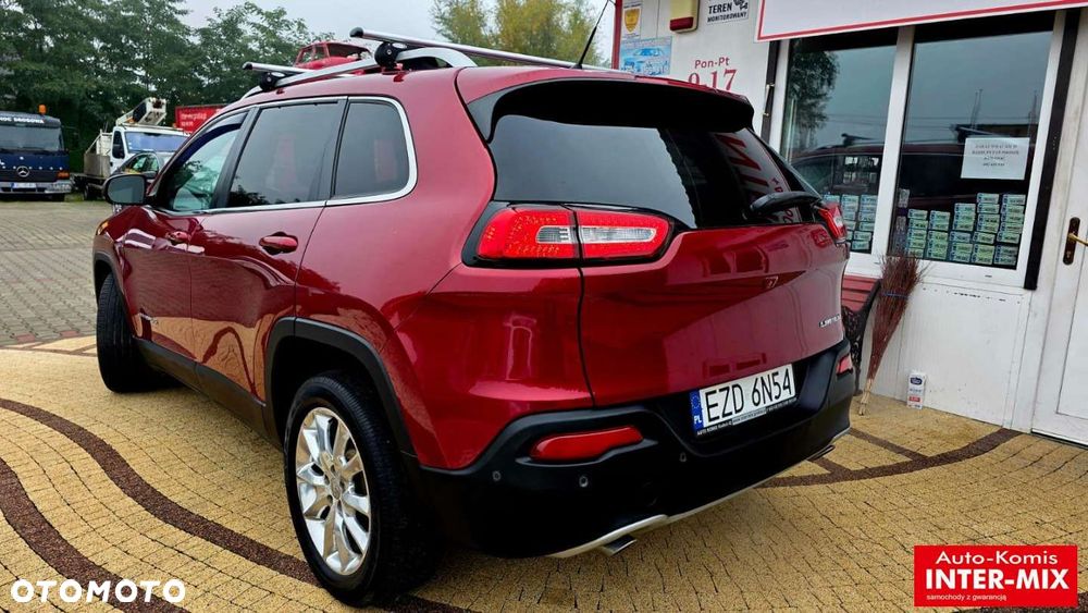 Jeep Cherokee - 4