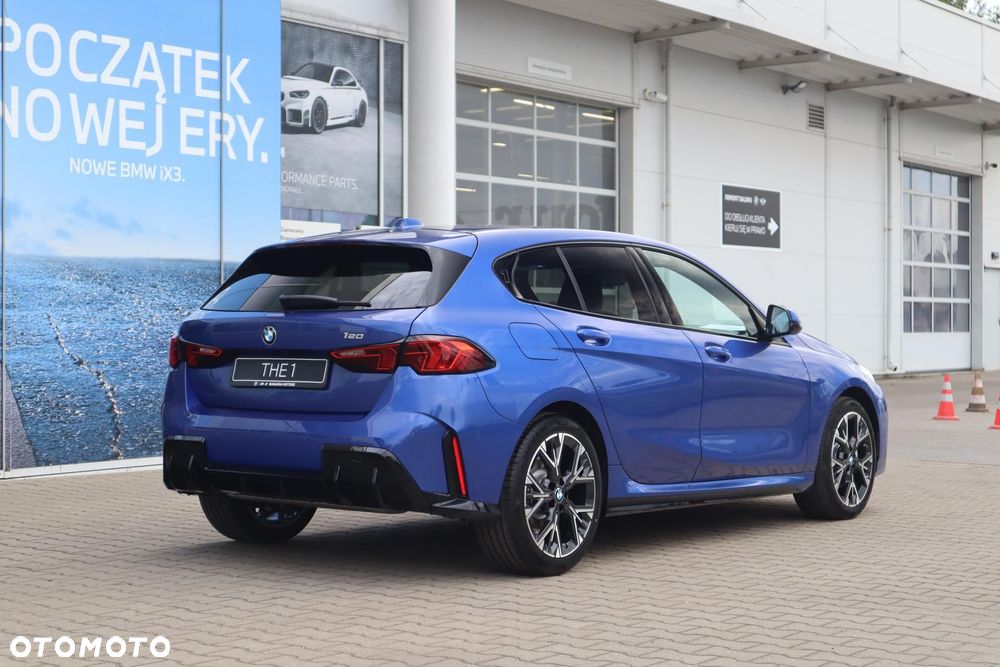 BMW 1 Series 2026 photo 3