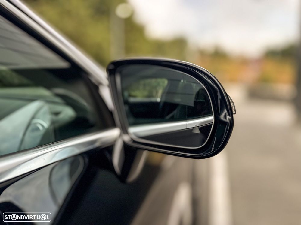 Mercedes-Benz CLS 300 d - 28
