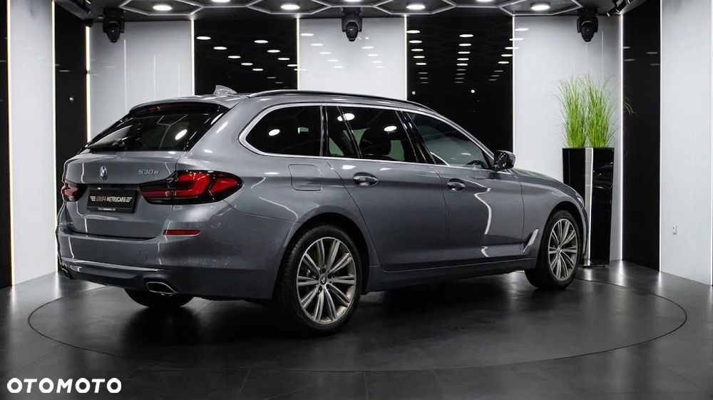BMW Seria 5 530e Luxury Line - 5