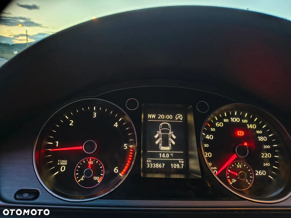 Volkswagen Passat 2.0 Blue TDI SCR Comfortline - 2