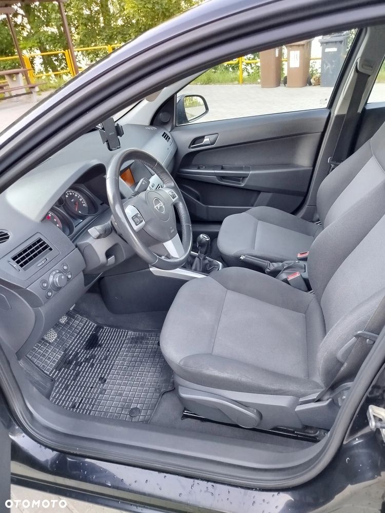 Opel Astra - 22