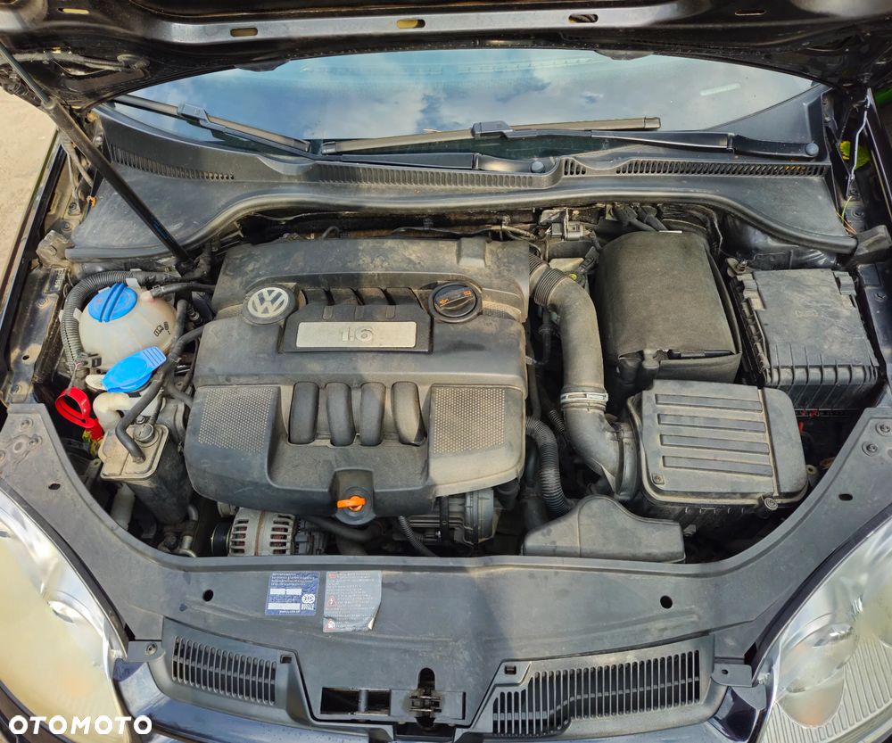 Volkswagen Golf 1.6 Comfortline - 15