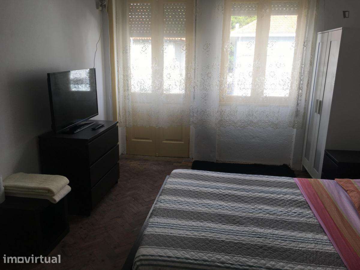Quarto - localizado em Cedofeita Porto - Grande imagem: 2/28