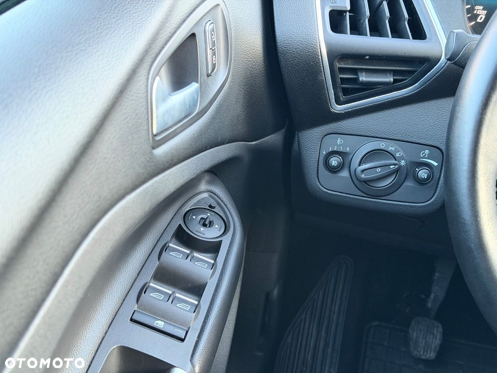Ford Kuga 2.0 TDCi 2x4 Trend - 23