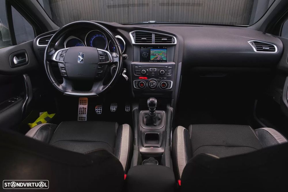 Citroën DS4 1.6 HDi So Chic - 14