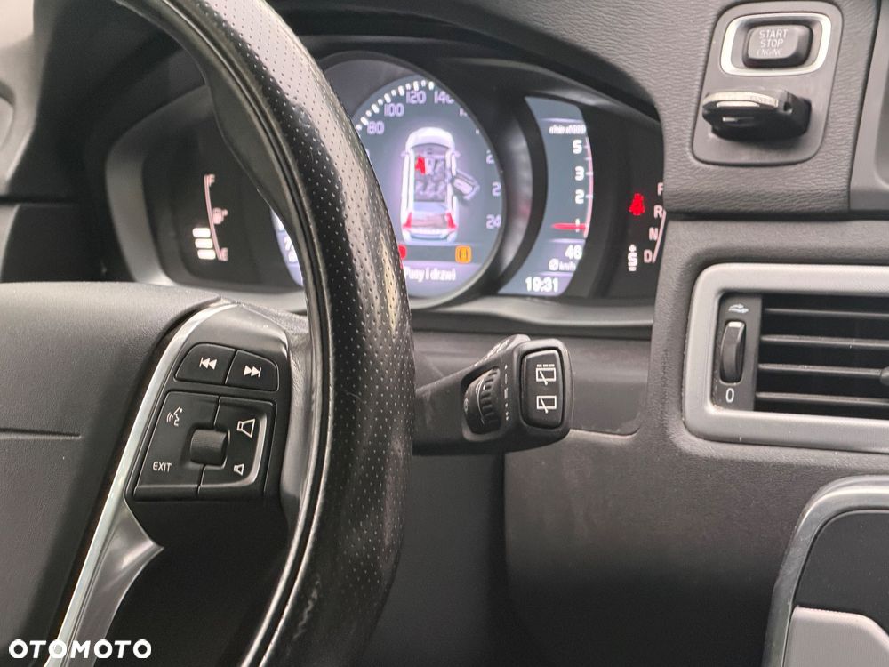Volvo V70 D3 Geartronic Kinetic - 21