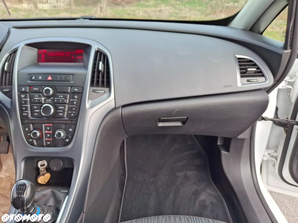 Opel Astra 1.7 CDTI DPF - 17